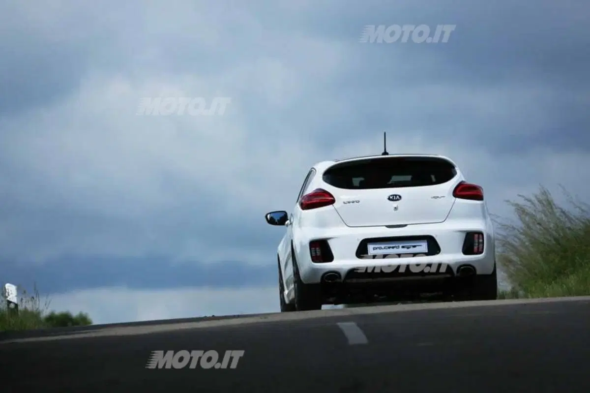Kia Pro_Cee'd GT (11)