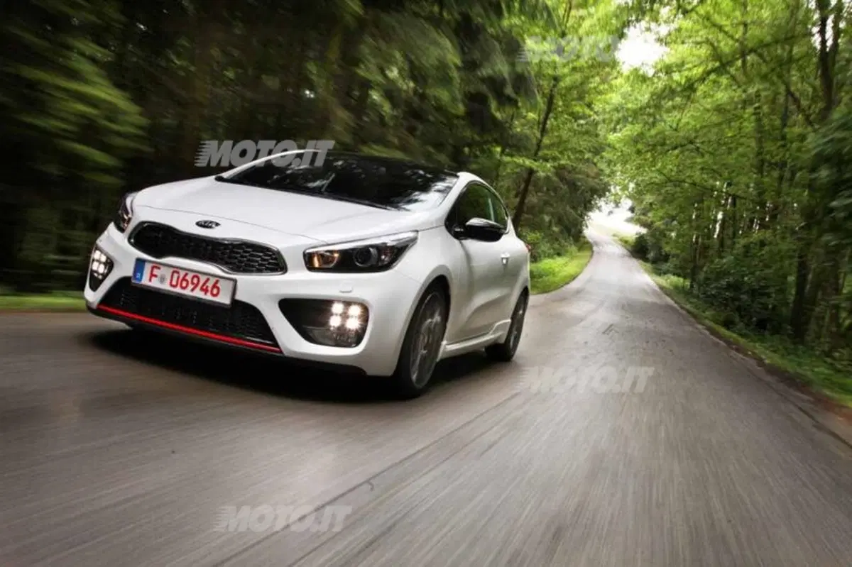 Kia Pro_Cee'd GT (14)