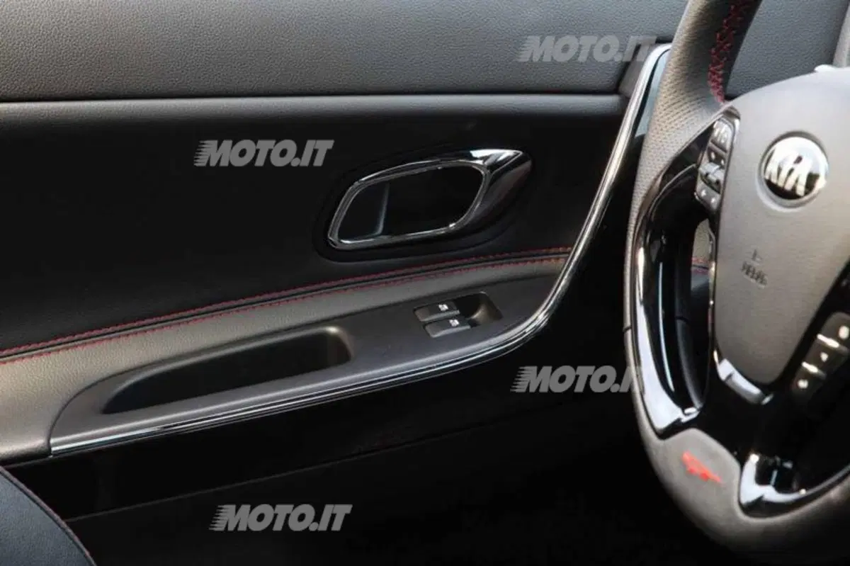 Kia Pro_Cee'd GT (34)