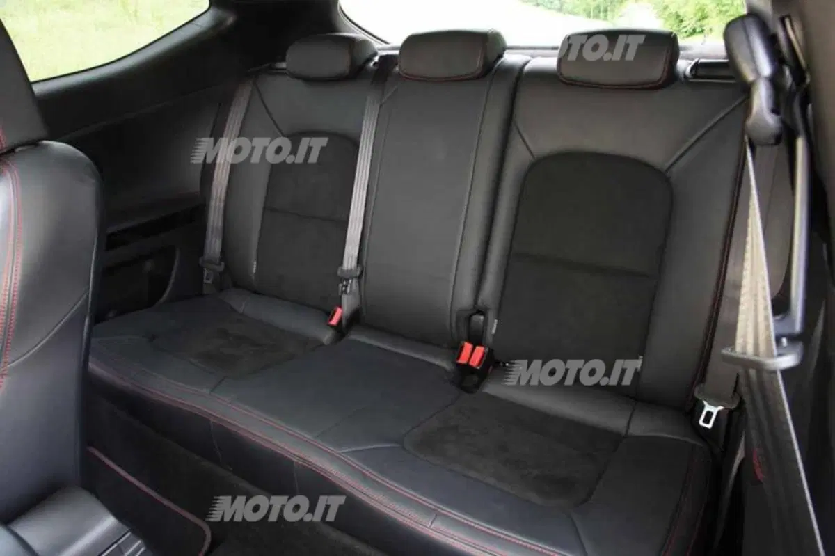 Kia Pro_Cee'd GT (38)