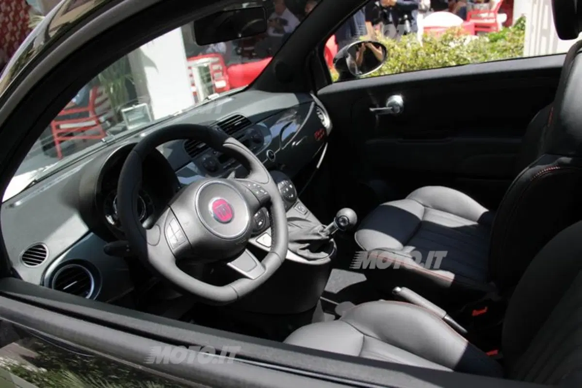 Fiat 500 GQ presentata a Milano (36)