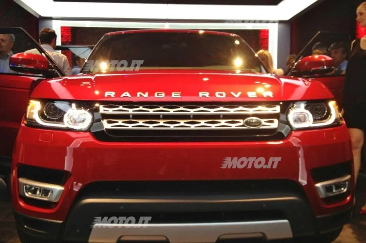 Nuova Range Rover Sport: presentata a Milano (2)