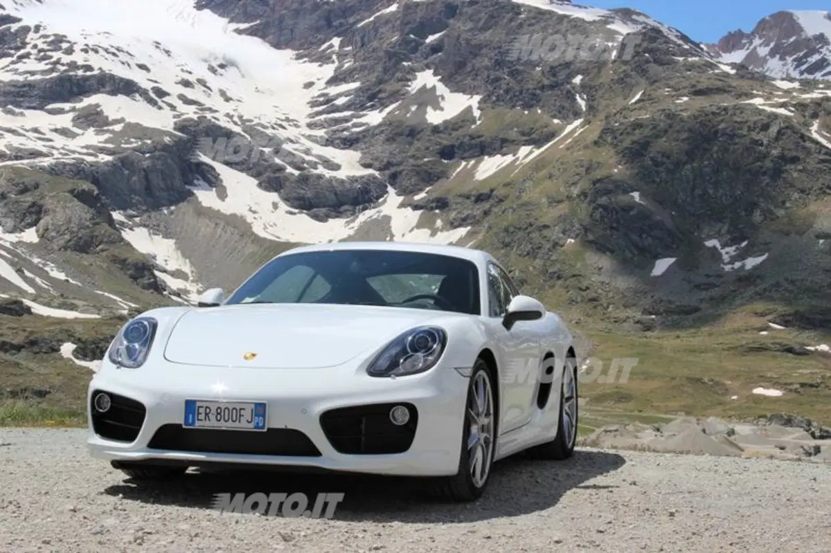 Porsche: alla scoperta della Svizzera con 911 e Cayman. Day 1 (12)