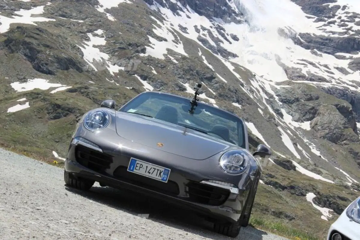 Porsche: alla scoperta della Svizzera con 911 e Cayman. Day 1 (14)