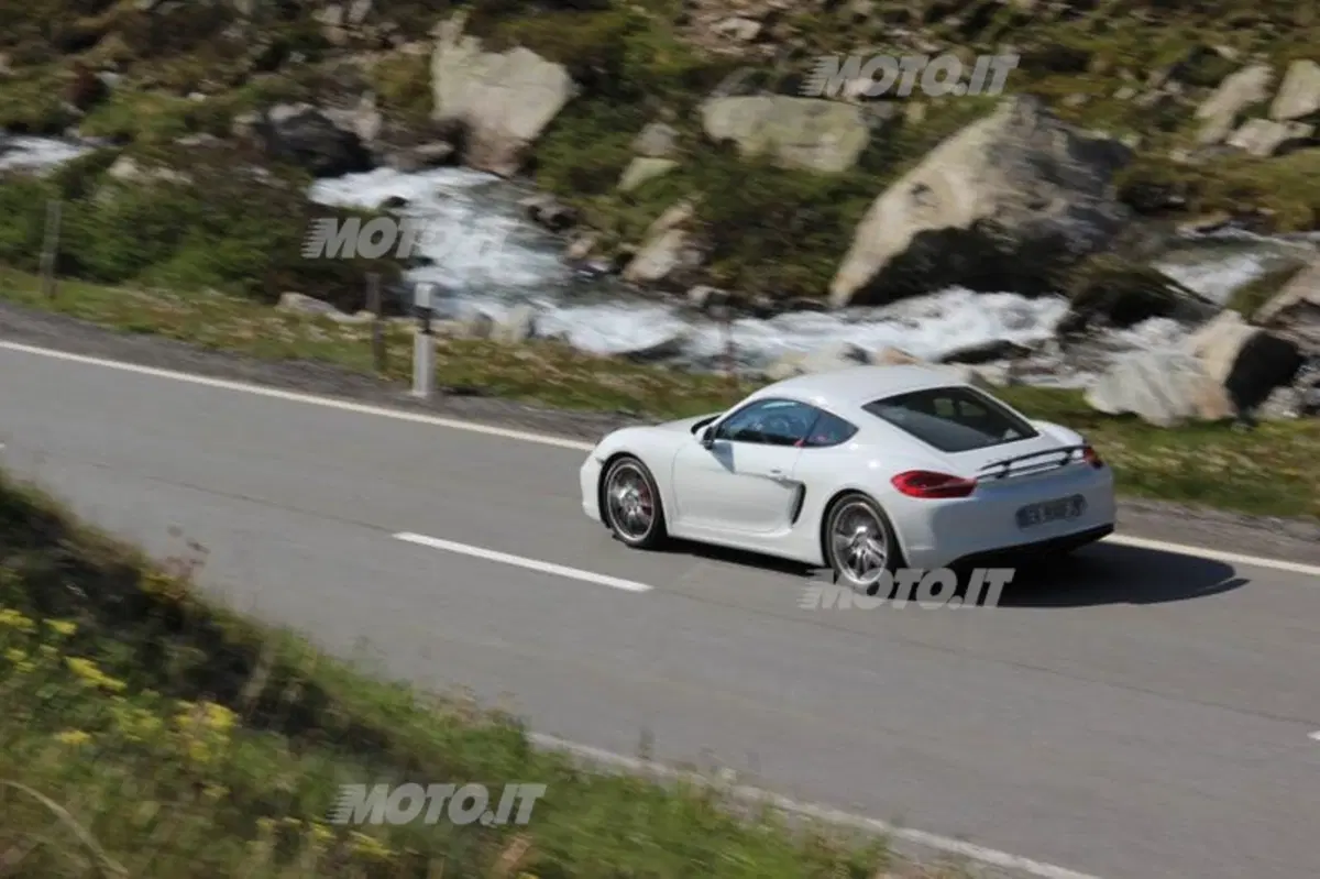 Porsche: alla scoperta della Svizzera con 911 e Cayman. Day 2 (4)