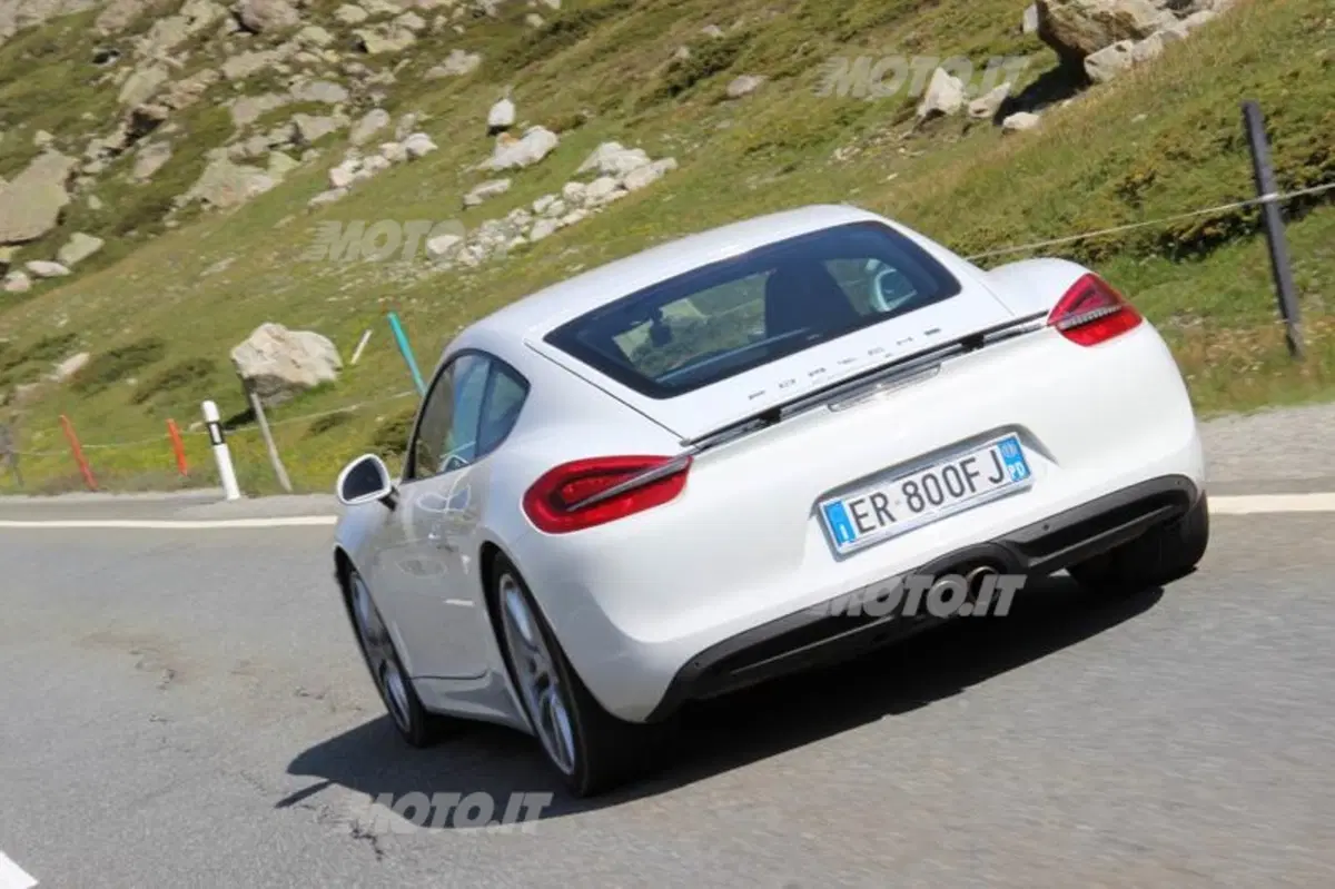 Porsche: alla scoperta della Svizzera con 911 e Cayman. Day 2 (16)