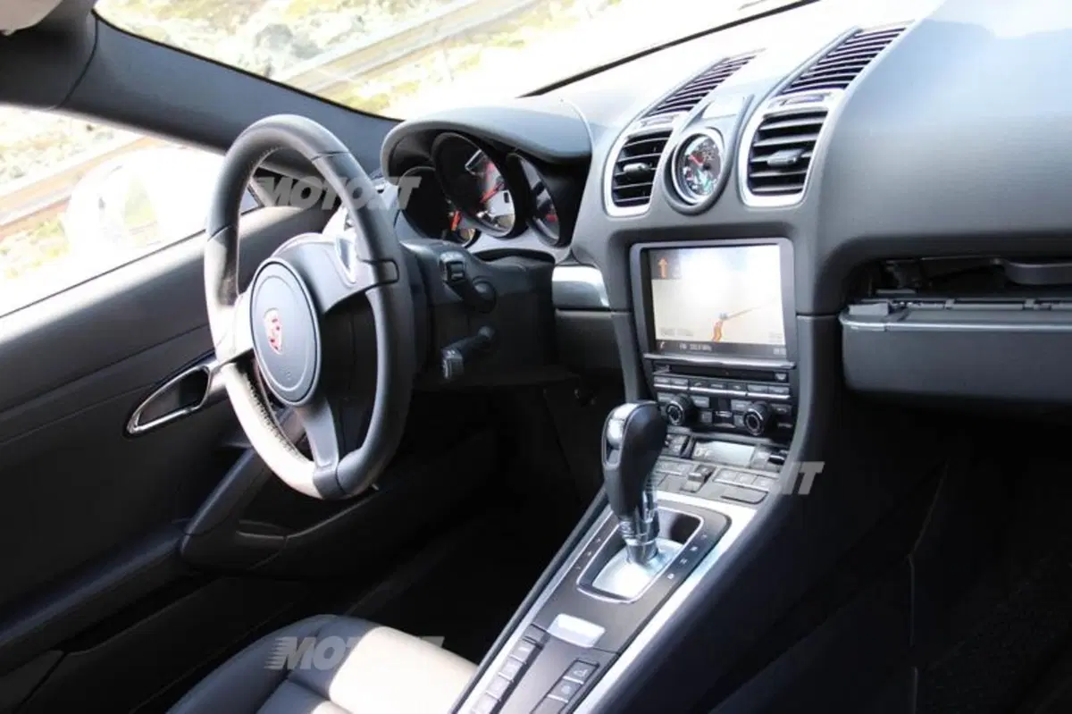 Porsche: alla scoperta della Svizzera con 911 e Cayman. Day 2 (23)