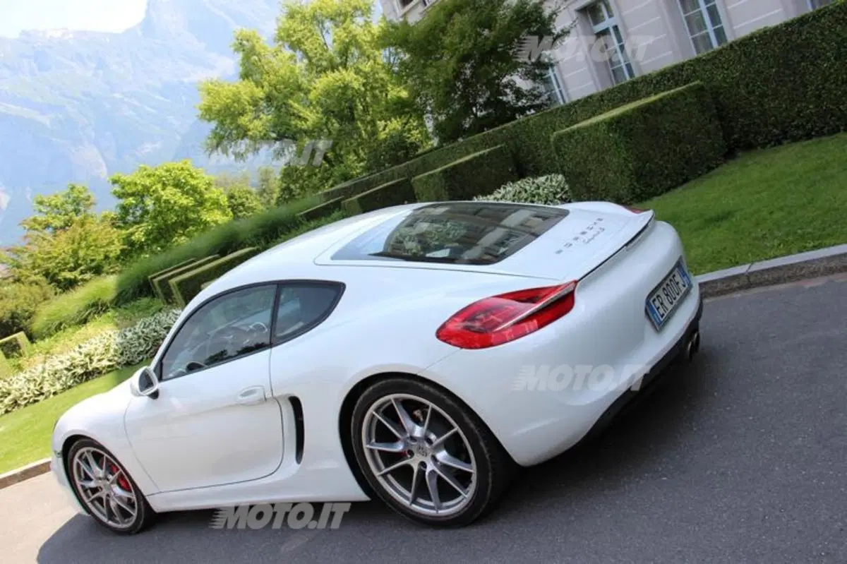 Porsche: alla scoperta della Svizzera con 911 e Cayman. Day 2 (34)