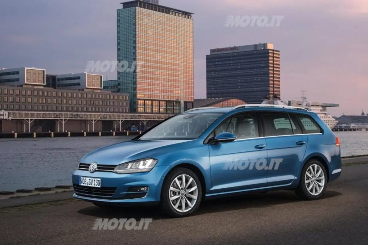 Volkswagen Golf Variant (9)