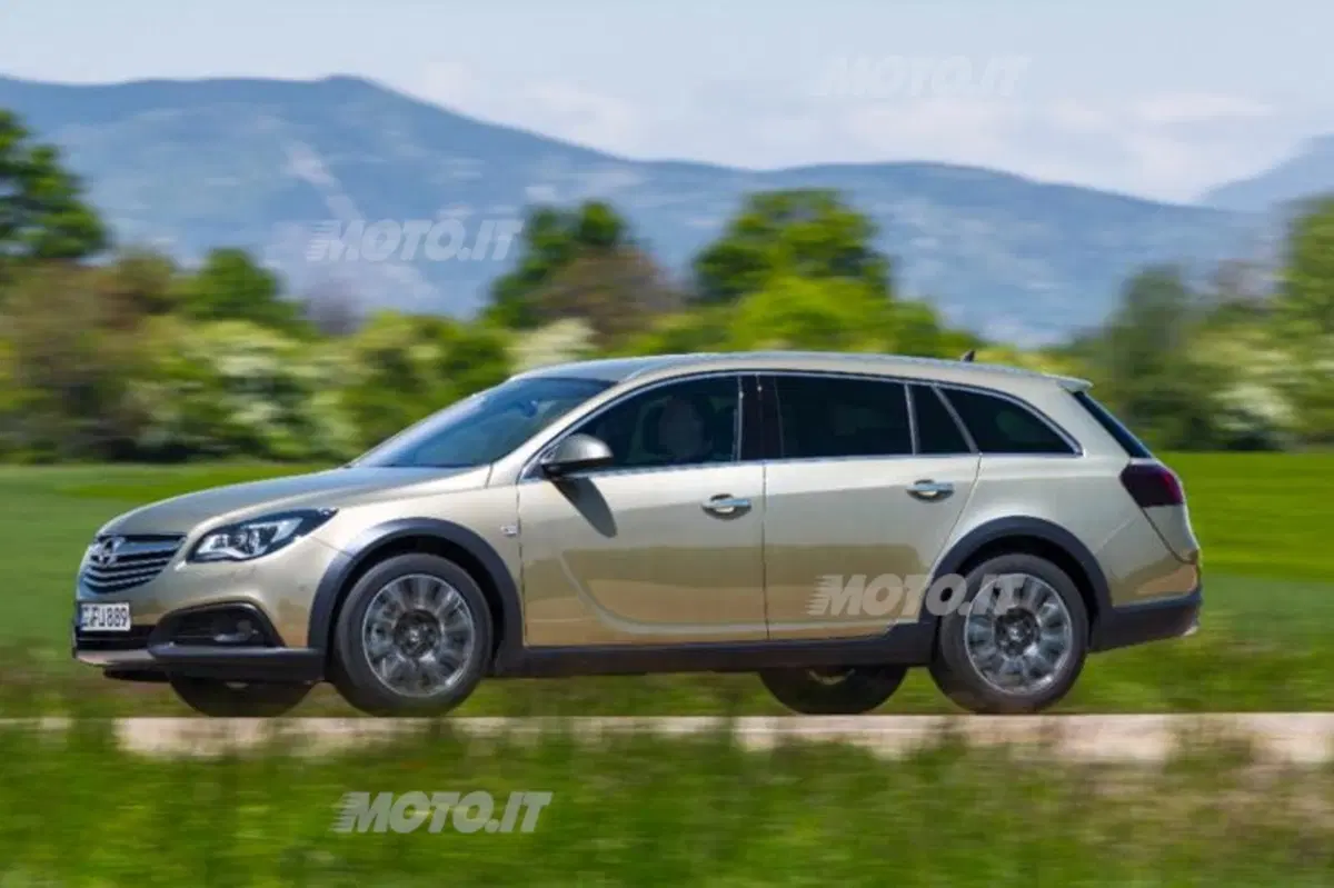 Opel Insignia Country Tourer (2)
