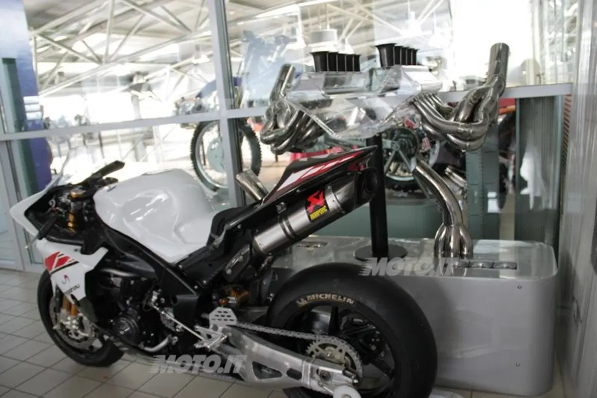 Uroš Rosa: «Akrapovic usa la stessa tecnologia per strada e pista» (6)