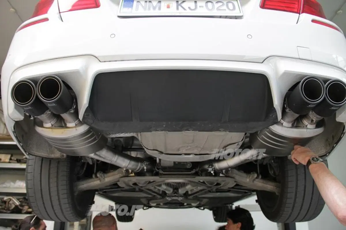 Uroš Rosa: «Akrapovic usa la stessa tecnologia per strada e pista» (10)