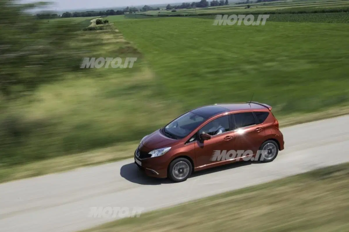 Nissan Note (3)
