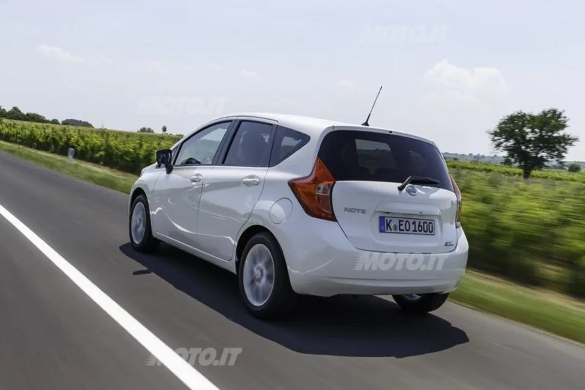 Nissan Note (8)