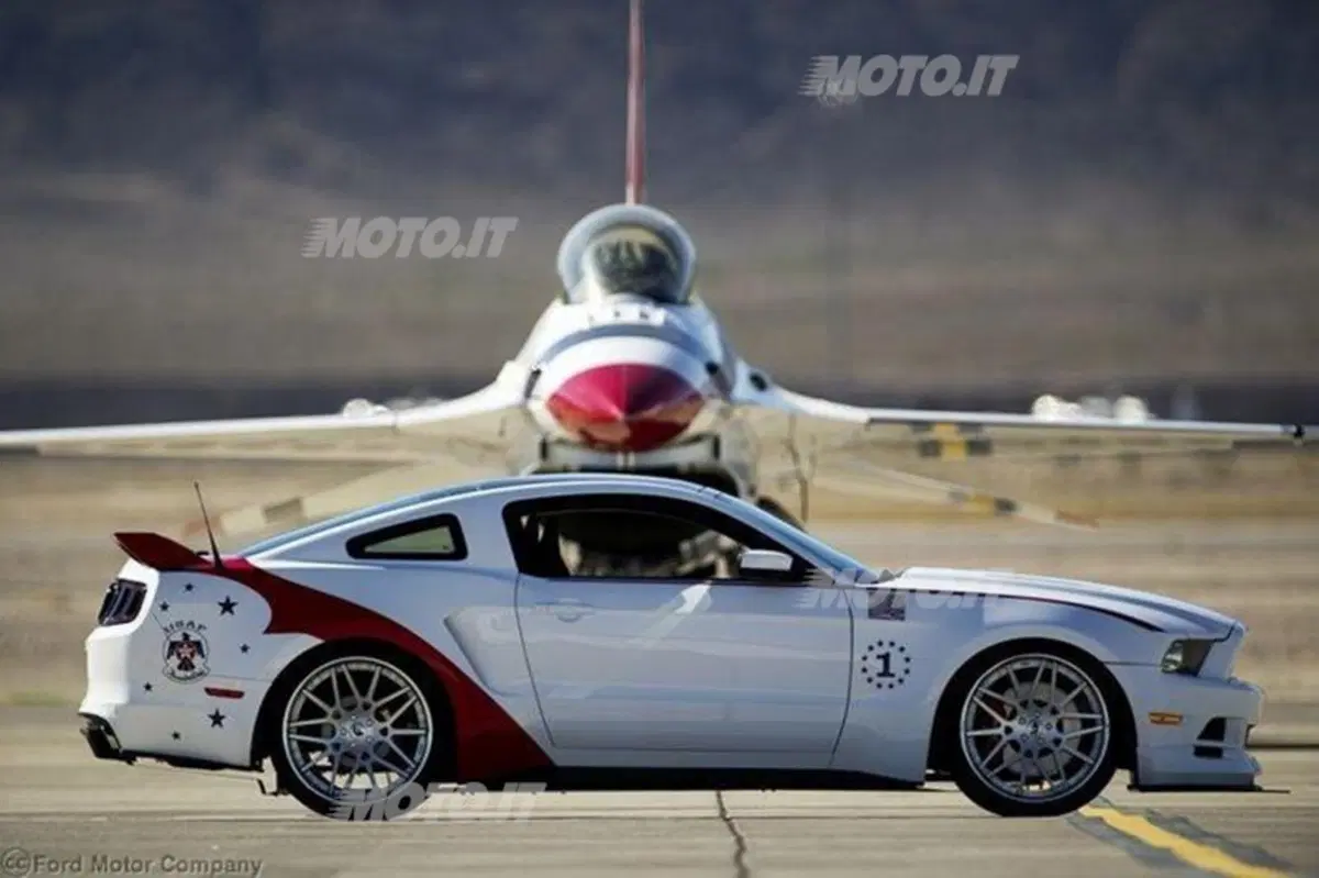 Ford Mustang GT Thunderbirds Edition (2)