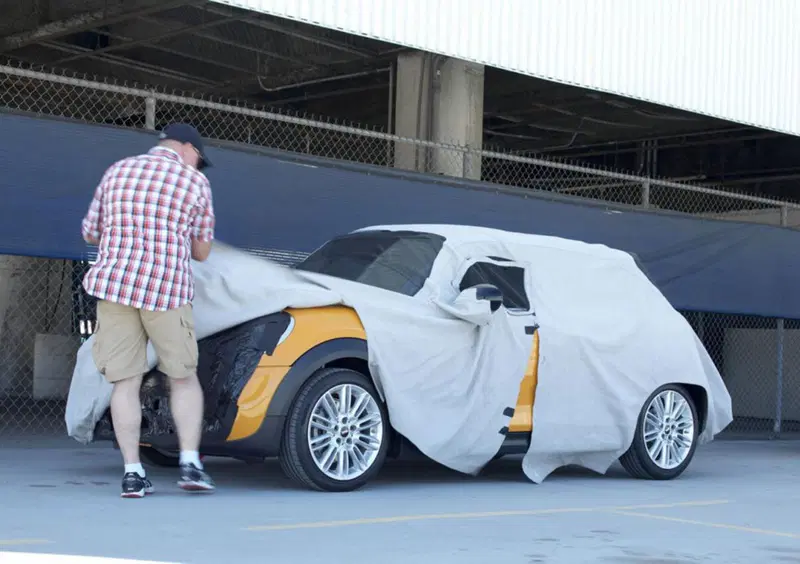 Mini: ecco la prima foto spia della nuova generazione