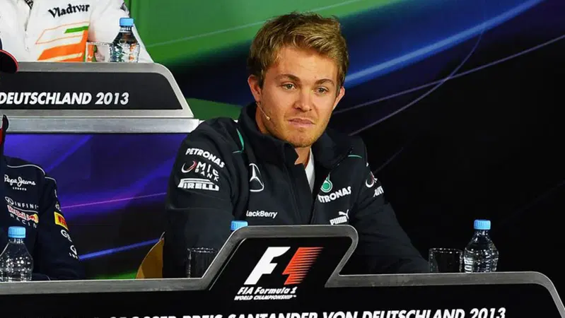 Rosberg: &laquo;L'obiettivo &egrave; arrivare davanti alle Red Bull&raquo;