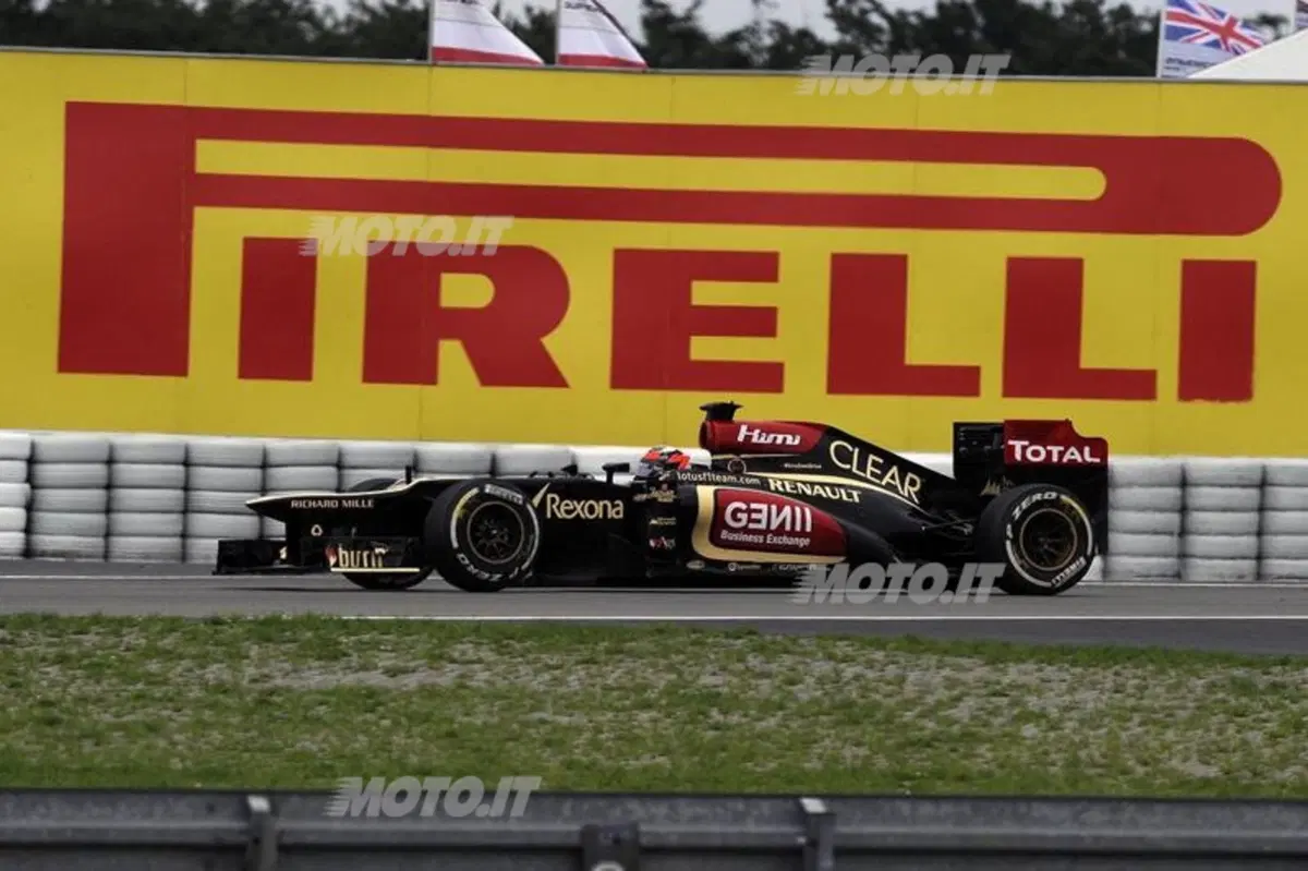 F1 Germania 2013: Vettel guida la seconda sessione di libere (14)