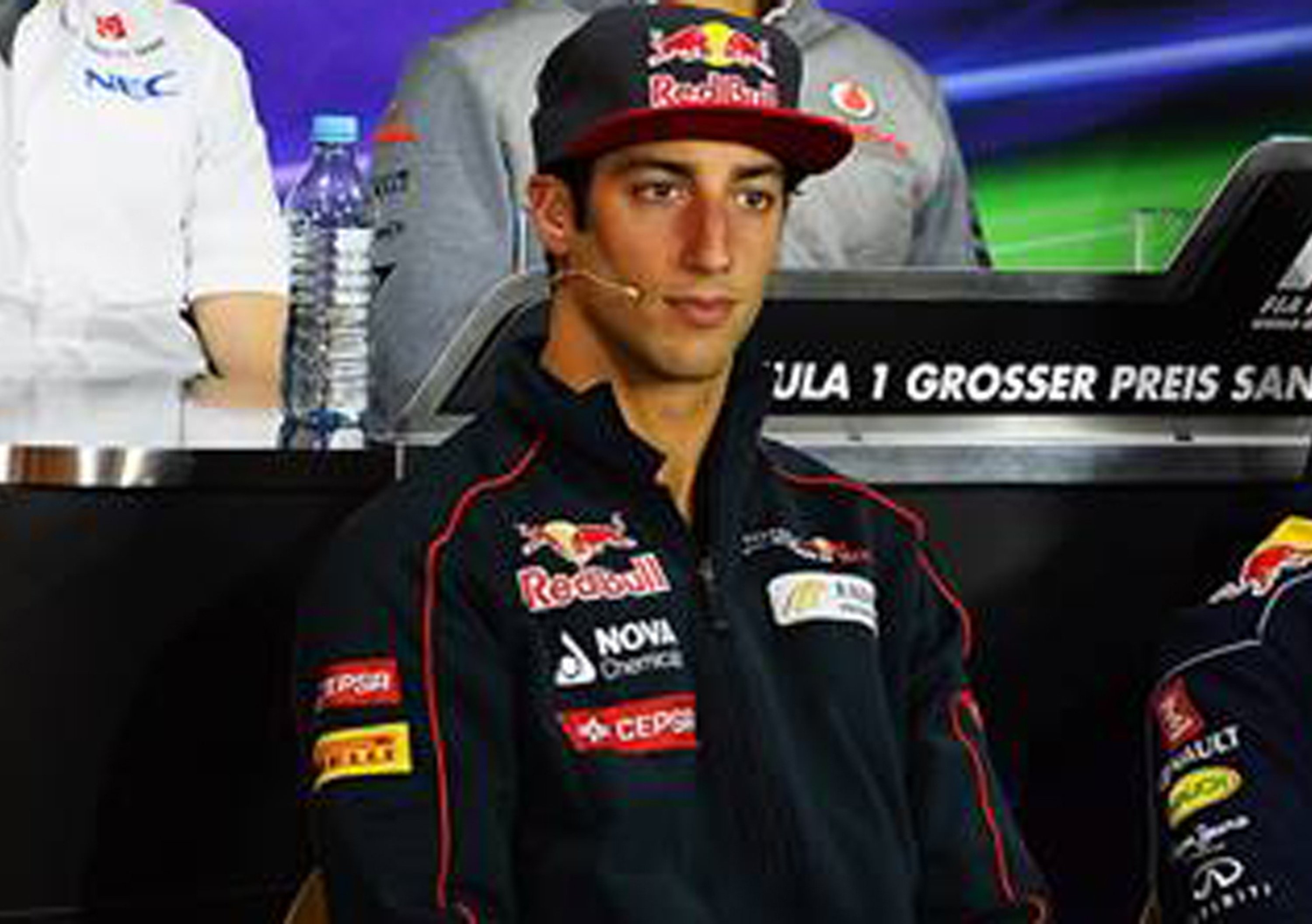 F1 2014: Ricciardo batte sul tempo Raikkonen. Sar&agrave; lui il secondo pilota Red Bull