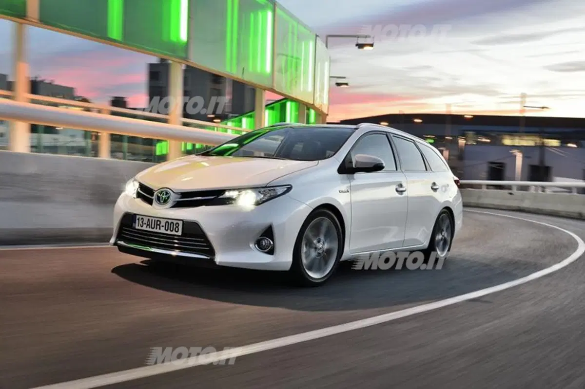 Toyota Auris Touring Sports (2)