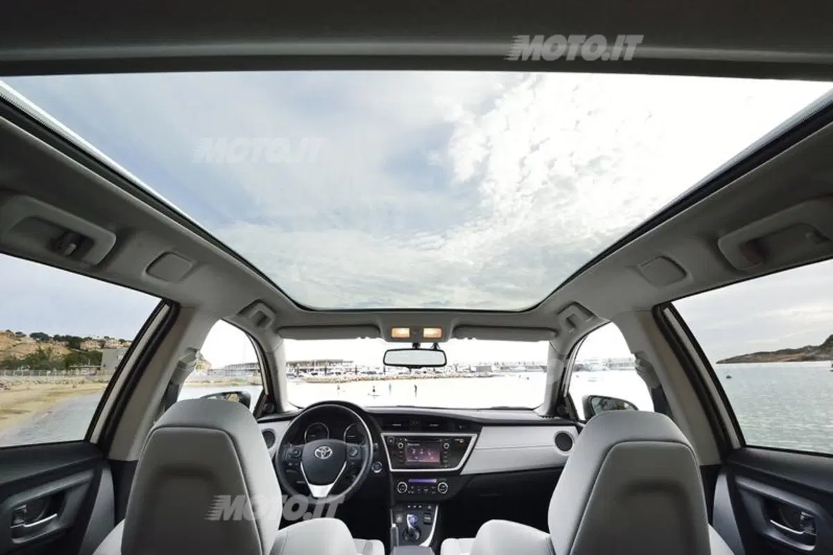 Toyota Auris Touring Sports (43)