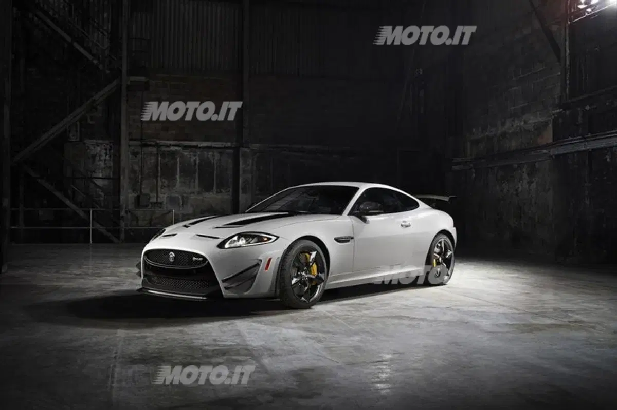 Jaguar: a Goodwood con una misteriosa novità basata su F-Type (3)
