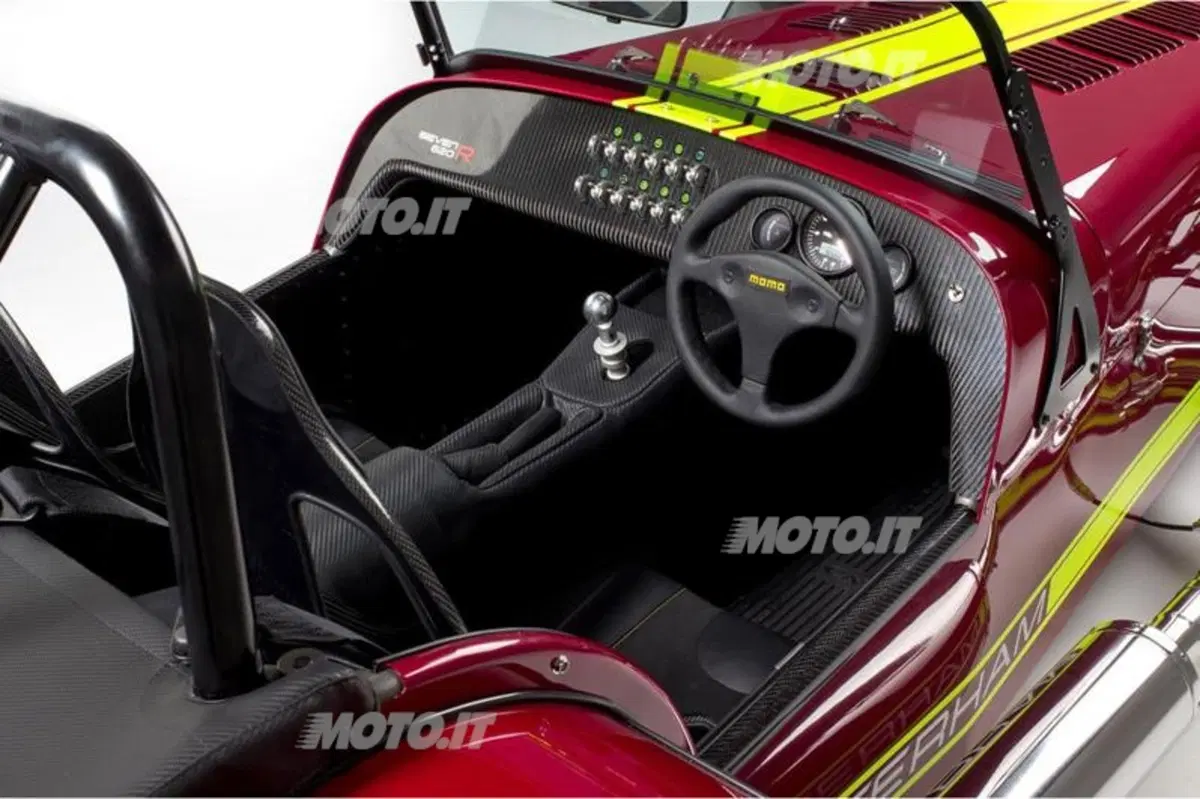 Caterham Seven 620R (4)