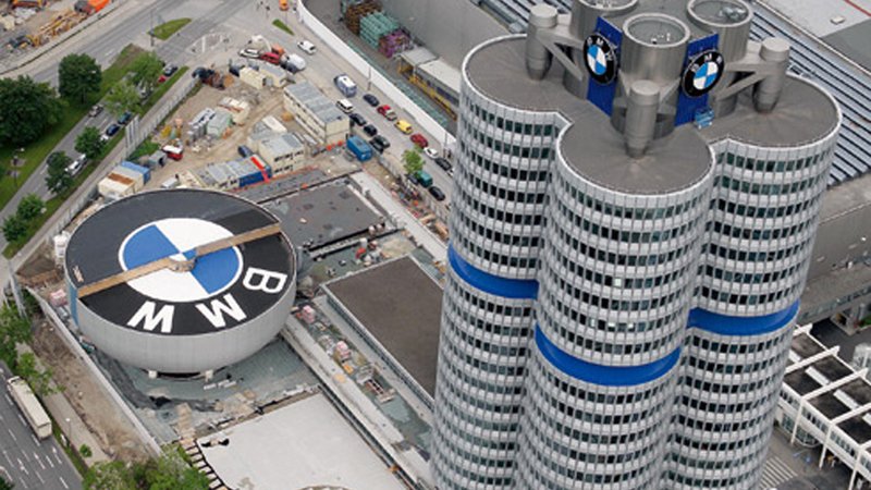 Gruppo BMW: vendite su del 6,0% nei primi sei mesi del 2013