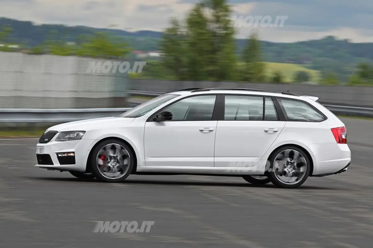Skoda Octavia RS: tutte le immagini e le informazioni ufficiali (5)