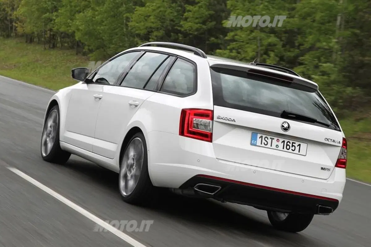 Skoda Octavia RS: tutte le immagini e le informazioni ufficiali (6)