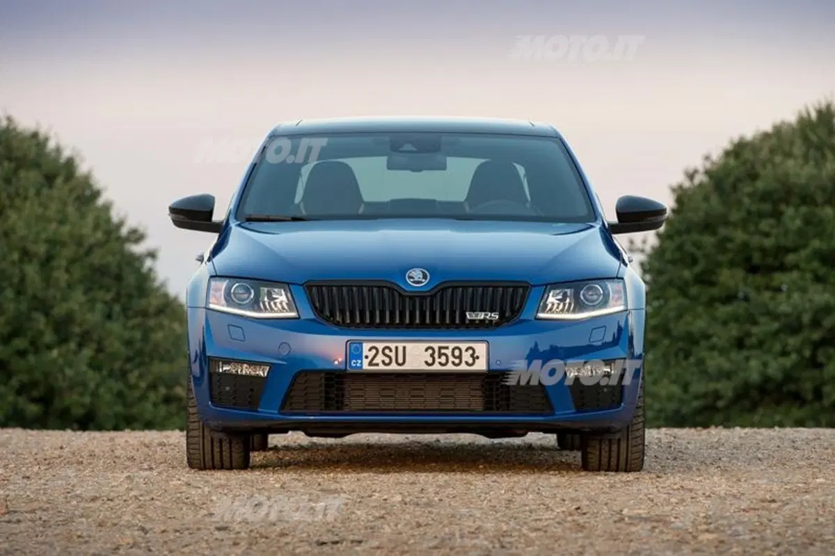 Skoda Octavia RS: tutte le immagini e le informazioni ufficiali (11)