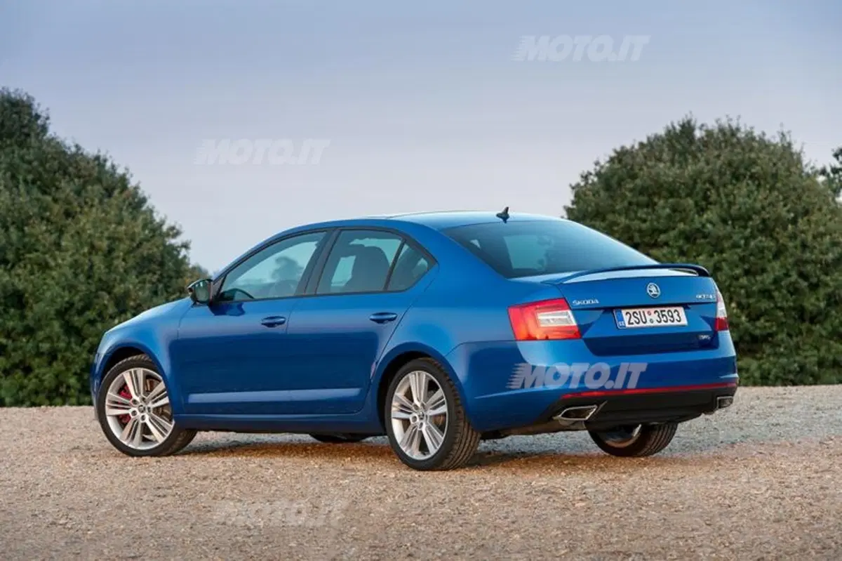 Skoda Octavia RS: tutte le immagini e le informazioni ufficiali (12)