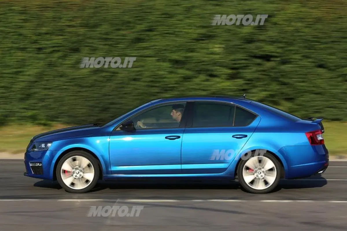 Skoda Octavia RS: tutte le immagini e le informazioni ufficiali (13)