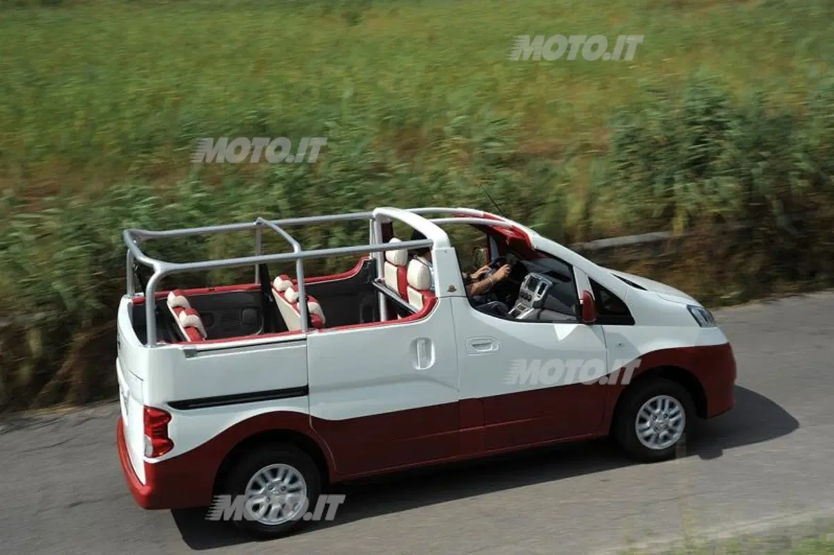 Nissan Evalia C (23)