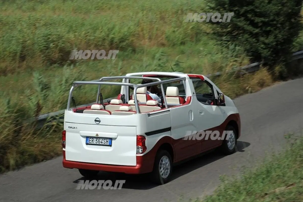 Nissan Evalia C (24)