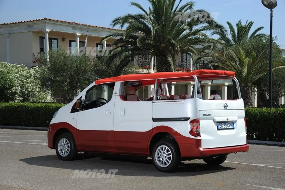 Nissan Evalia C (25)