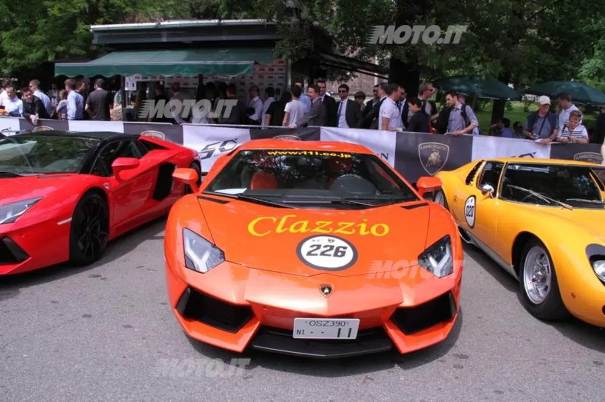 Lamborghini: inaugurata una mostra fotografica sul Grande Giro (8)