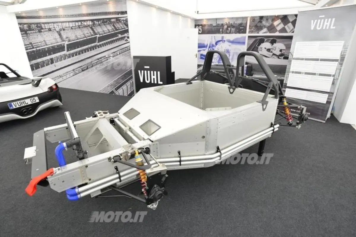 Vuhl 05: la nuova sportiva messicana (22)