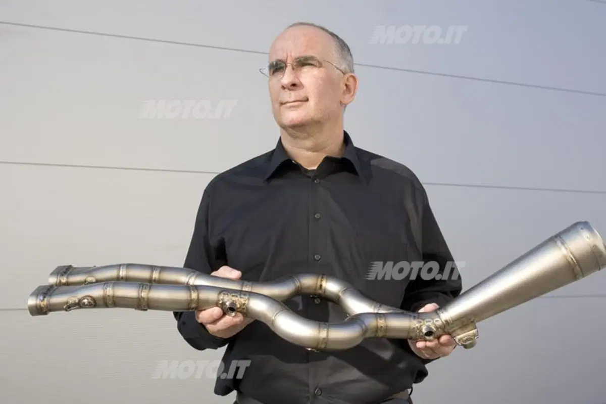Akrapovic: come nasce uno scarico ad elevate performances (21)