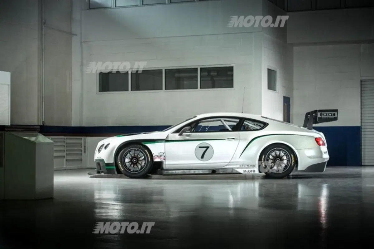 Bentley Continental GT3 (11)
