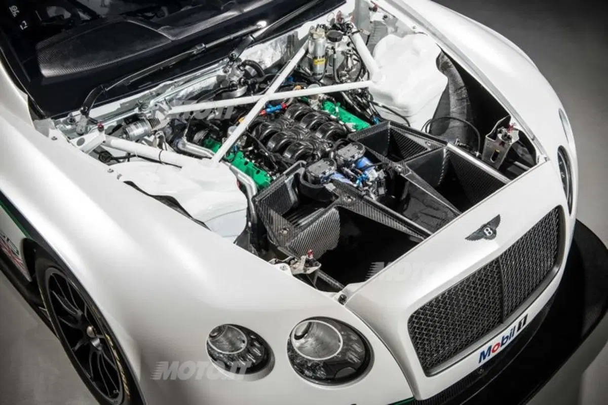 Bentley Continental GT3 (14)