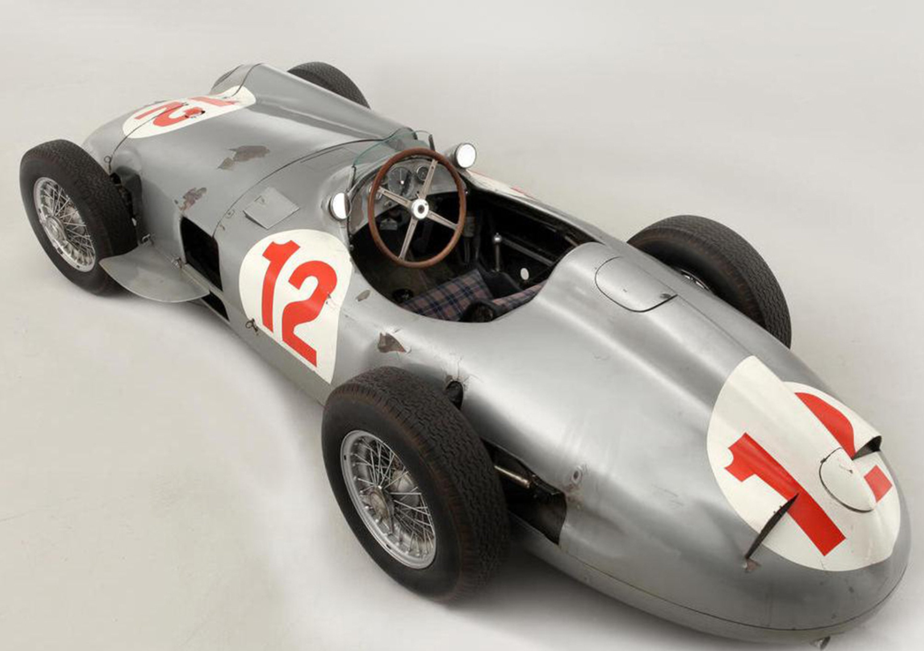 Battuta all&#039;asta la Mercedes di Fangio a oltre 22 milioni. E&#039; record