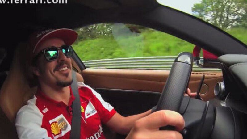 Alonso: a tutta velocit&agrave; con la Ferrari F12berlinetta al N&uuml;rburgring - Video