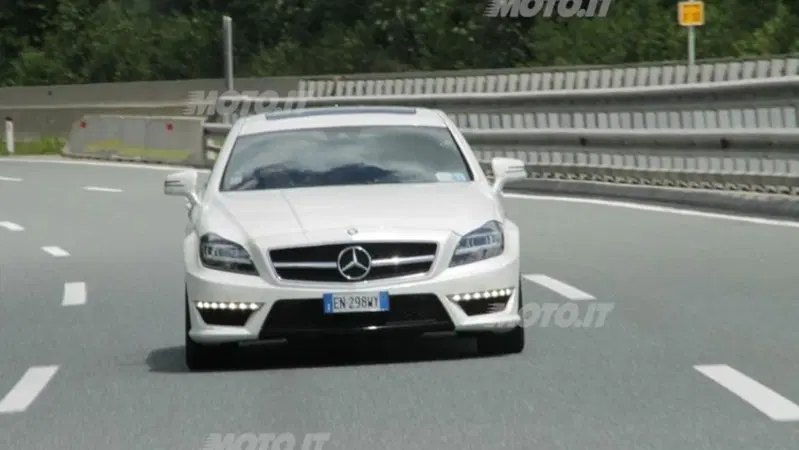 AMG Road Trip 2013: dalla Slovacchia a Milano con oltre 2.500 CV - Video