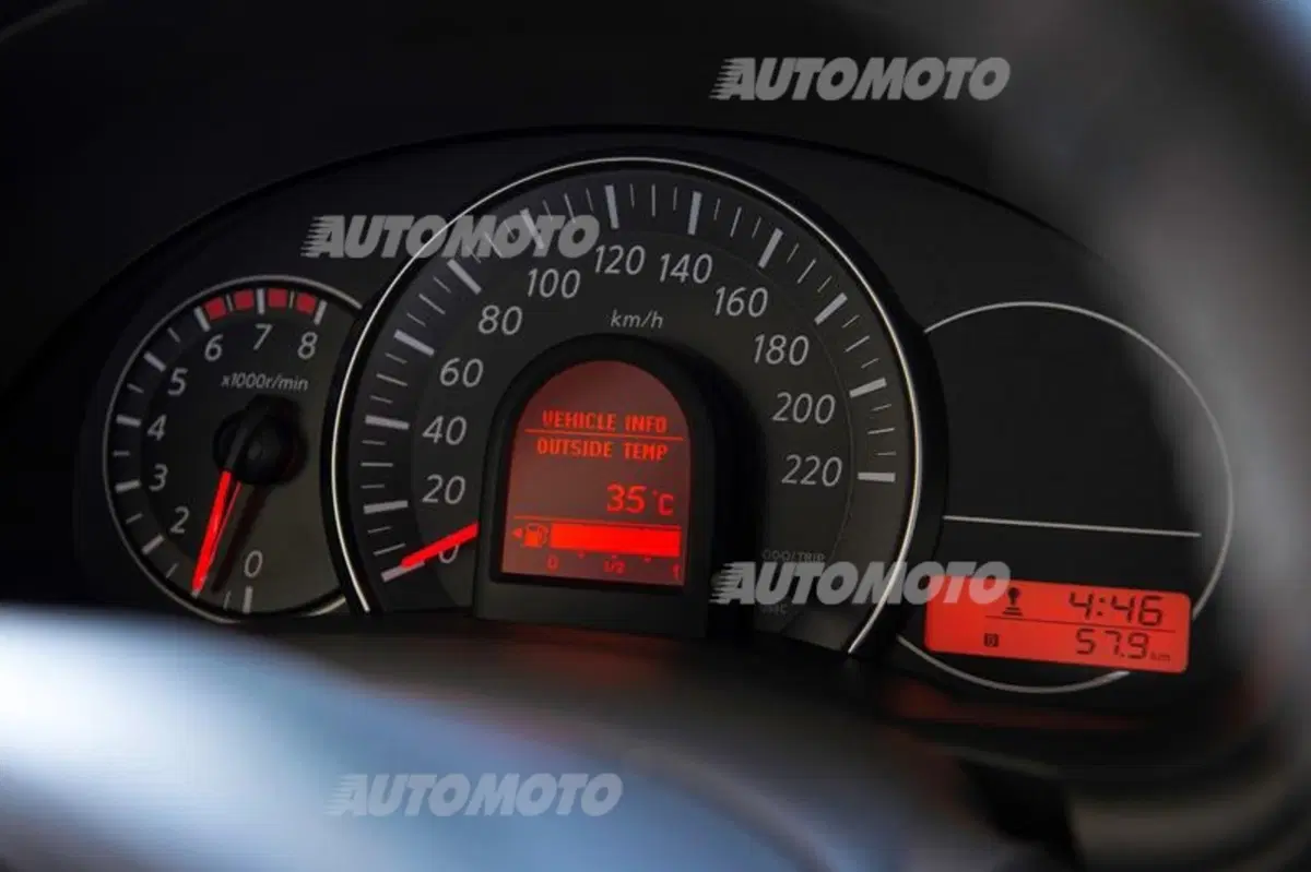 Nissan Micra restyling (44)