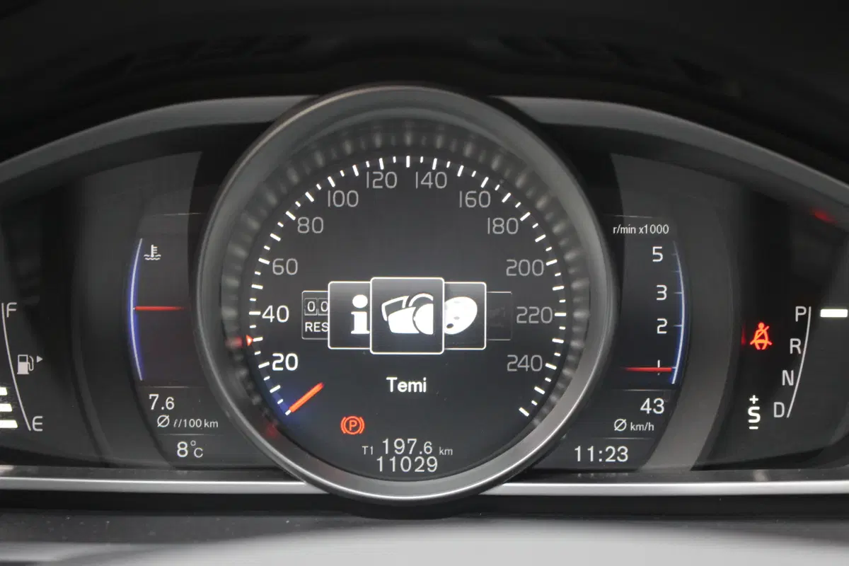Volvo V40 | Test drive #AMboxing (28)