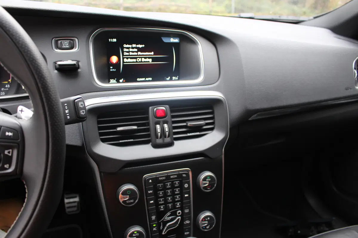 Volvo V40 | Test drive #AMboxing (32)
