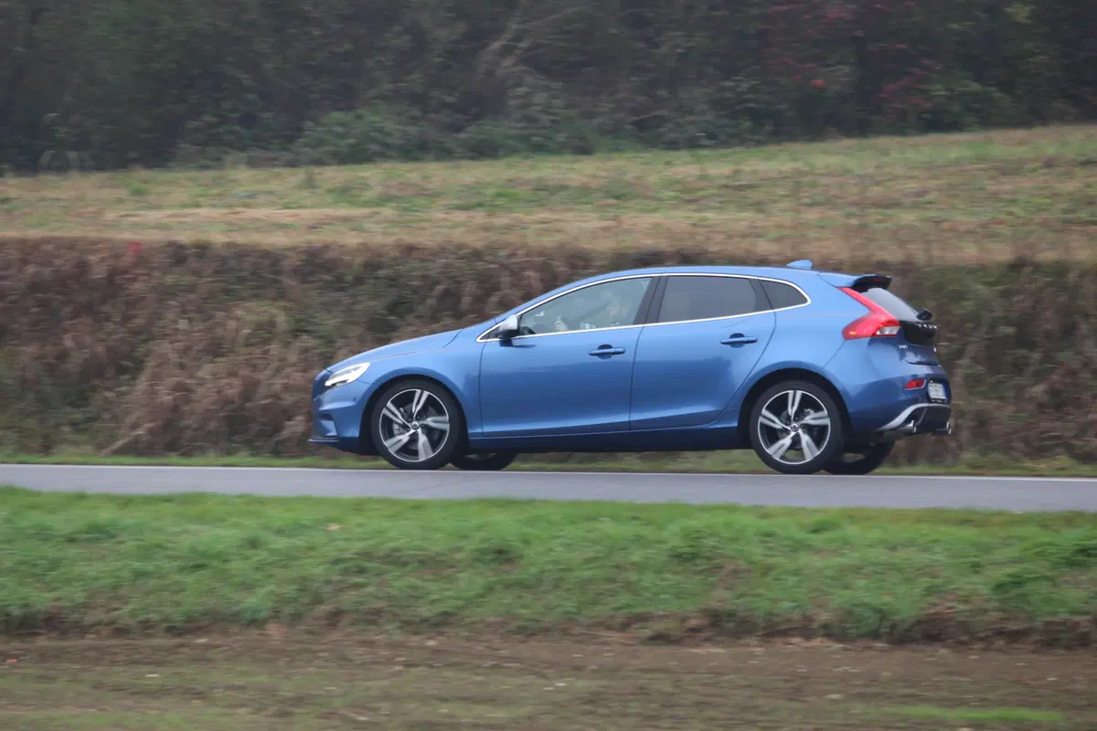 Volvo V40 | Test drive #AMboxing (6)