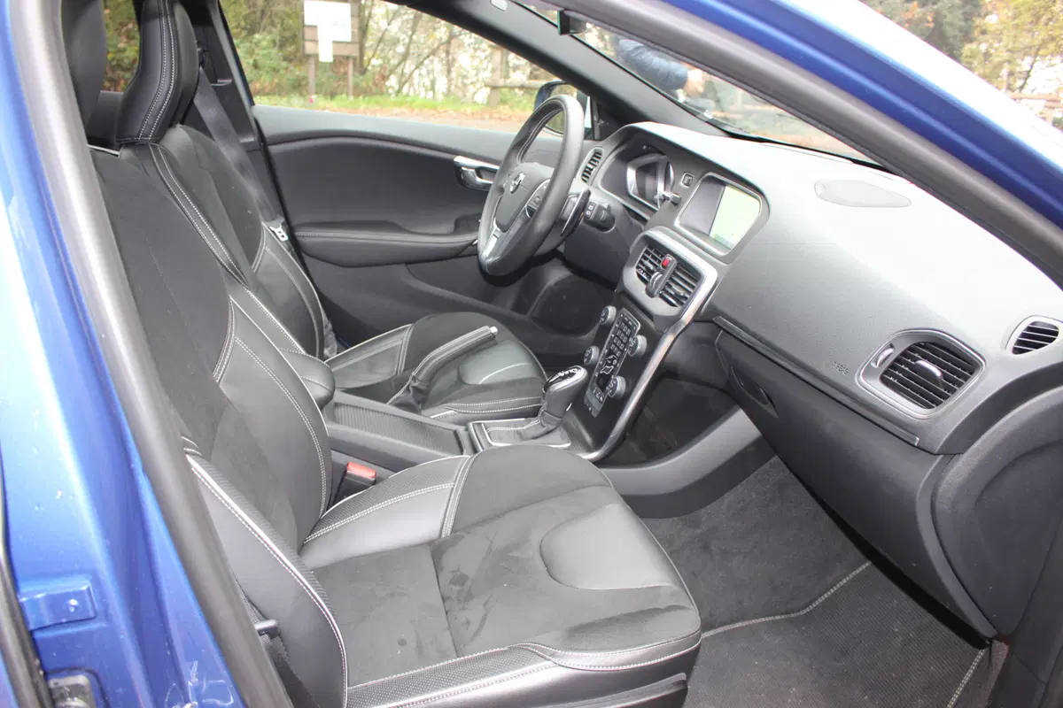 Volvo V40 | Test drive #AMboxing (24)