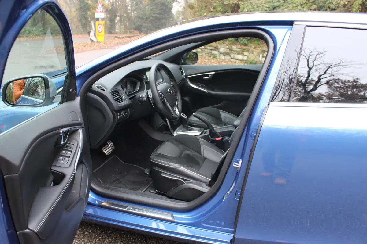 Volvo V40 | Test drive #AMboxing (26)